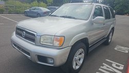 2002 Nissan Pathfinder LE