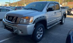 2013 Nissan Titan 4WD Crew Cab SWB SV