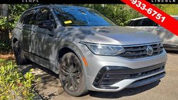 2022 Volkswagen Tiguan SE R-Line Black