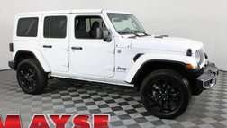 2025 Jeep Wrangler Sahara 4WD