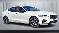 2024 Volvo S60 B5 Plus Dark Theme