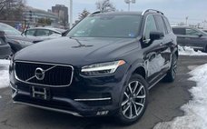 2017 Volvo XC90 T6 Momentum