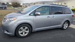 2016 Toyota Sienna LE