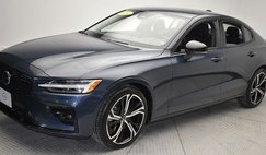 2024 Volvo S60 B5 Plus Dark Theme