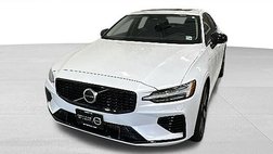 2023 Volvo S60 Recharge T8 Core Dark Theme