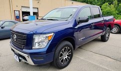 2022 Nissan Titan SV