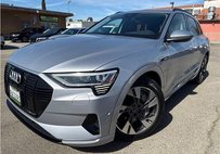 2021 Audi e-tron quattro Premium