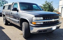 2000 Chevrolet Silverado 1500 LS