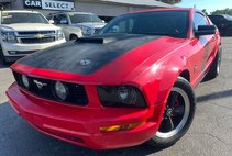 2006 Ford Mustang Deluxe