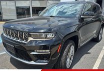 2023 Jeep Grand Cherokee Summit