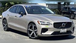 2023 Volvo S60 Recharge T8 Plus Dark Theme