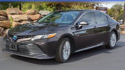 2020 Toyota Camry Hybrid XLE