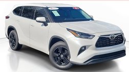 2022 Toyota Highlander LE