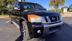 2015 Nissan Titan SV