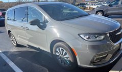 2022 Chrysler Pacifica Hybrid Touring L