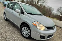 2012 Nissan Versa 1.8 S