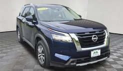 2024 Nissan Pathfinder SL