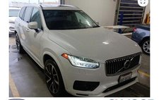 2020 Volvo XC90 T6 Momentum 6-Passenger