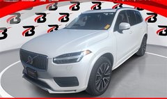 2020 Volvo XC90 T6 Momentum 6-Passenger