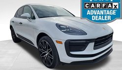 2022 Porsche Macan Base