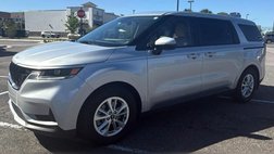 2023 Kia Carnival LX