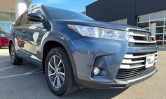 2017 Toyota Highlander SE