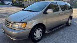 2001 Toyota Sienna LE