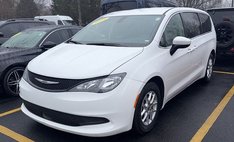 2022 Chrysler Voyager LX