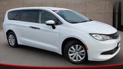 2020 Chrysler Voyager L