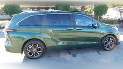 2025 Toyota Sienna Platinum 7-Passenger
