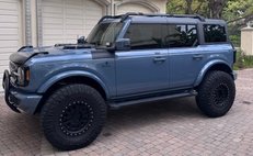 2023 Ford Bronco Outer Banks