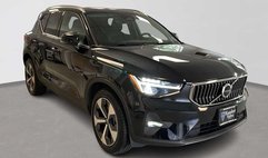 2023 Volvo XC40 B5 Plus Bright Theme