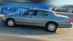 2005 Lincoln Town Car Signature