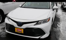 2019 Toyota Camry Hybrid LE