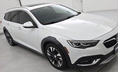 2018 Buick Regal TourX Essence