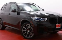 2023 BMW X5 M50i