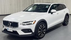 2022 Volvo V60 Cross Country T5