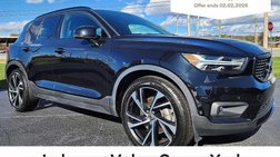 2022 Volvo XC40 T5 R-Design