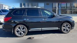 2017 Nissan Pathfinder Platinum