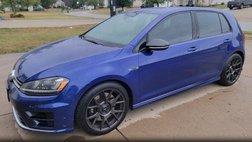 2017 Volkswagen Golf R 4Motion