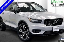 2021 Volvo XC40 T5 R-Design
