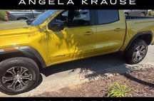 2023 GMC Canyon AT4