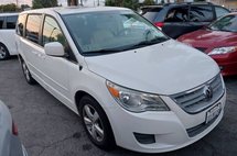 2010 Volkswagen Routan SEL