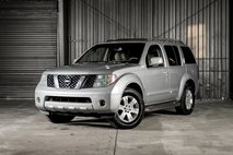 2006 Nissan Pathfinder LE