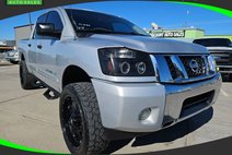 2014 Nissan Titan SV