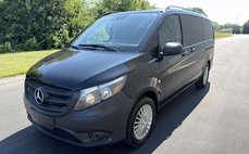 2018 Mercedes-Benz Metris Worker Passenger