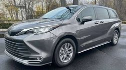 2021 Toyota Sienna XLE