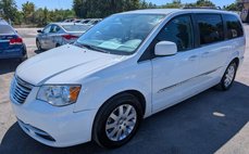 2015 Chrysler Town and Country Touring
