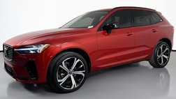2023 Volvo XC60 B5 Ultimate Dark Theme