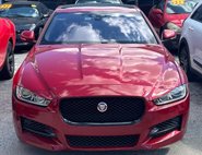 2017 Jaguar XE 35t R-Sport